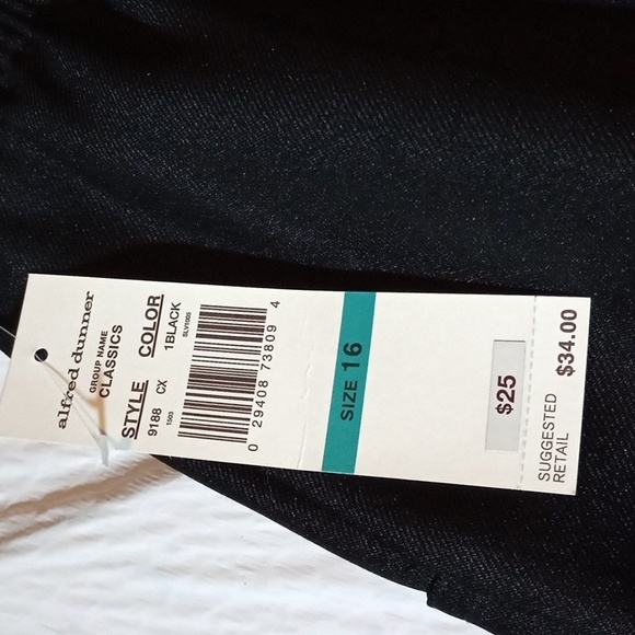 Alfred Dunner 16 stretchy top black skirt new with tags, pockets black - Picture 2 of 4
